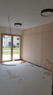 Einbauschrank in der Krippe